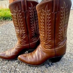 Tony Lamas Cowboy Boots